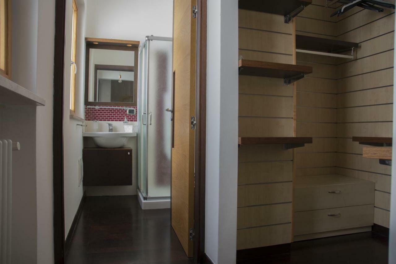 콘베르사노 Casa Domi B&B 외부 사진