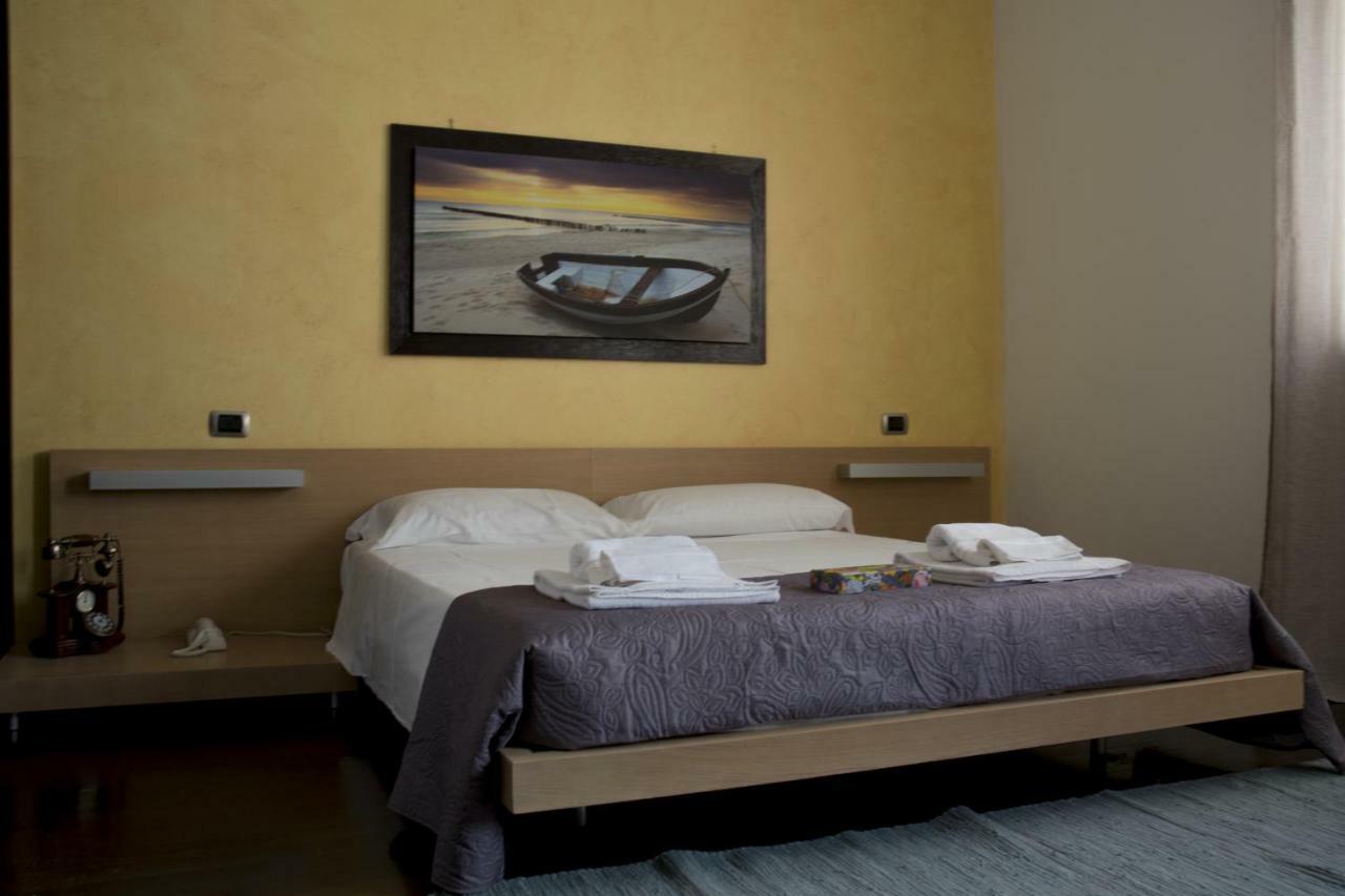 콘베르사노 Casa Domi B&B 외부 사진