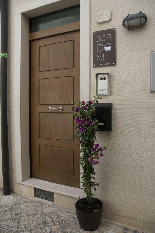 콘베르사노 Casa Domi B&B 외부 사진