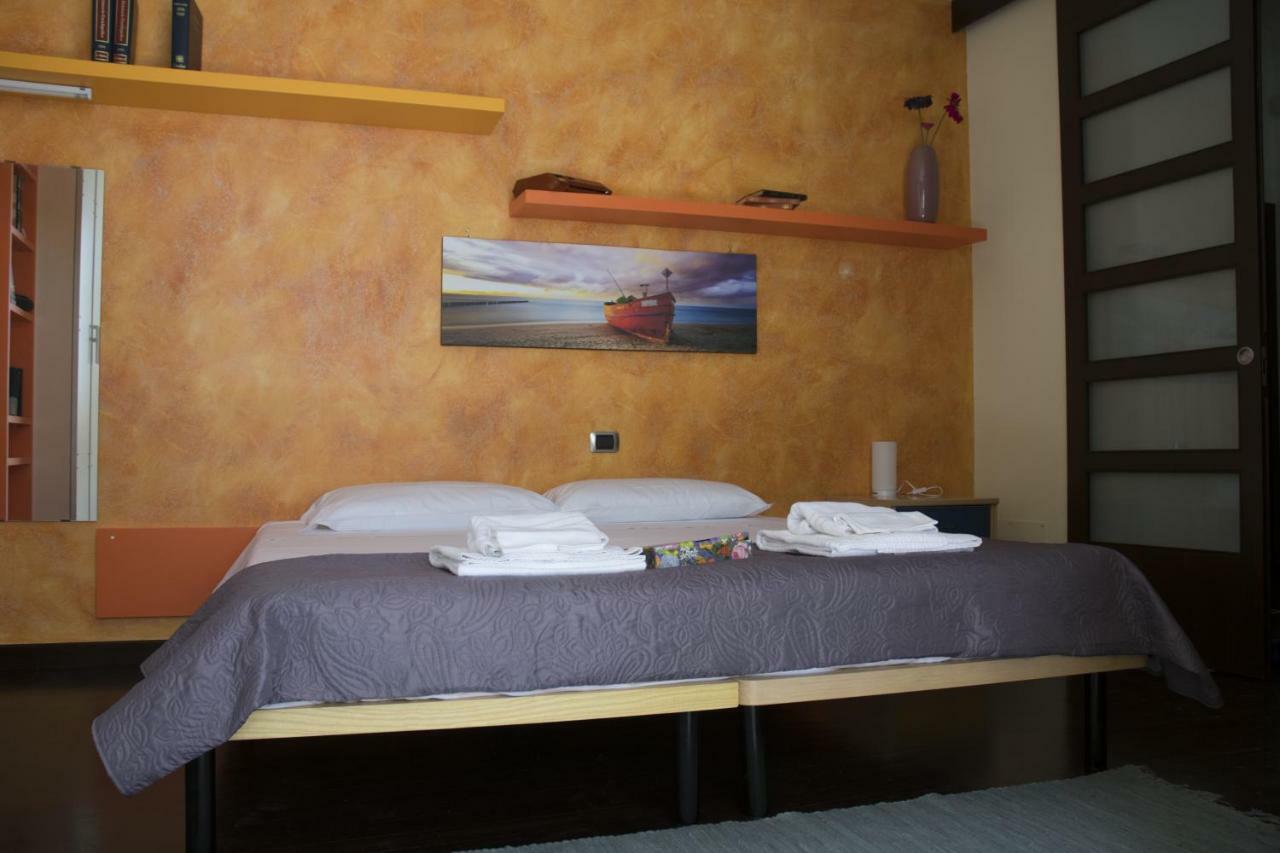 콘베르사노 Casa Domi B&B 외부 사진