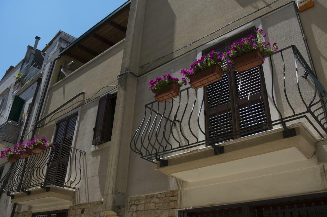 콘베르사노 Casa Domi B&B 외부 사진