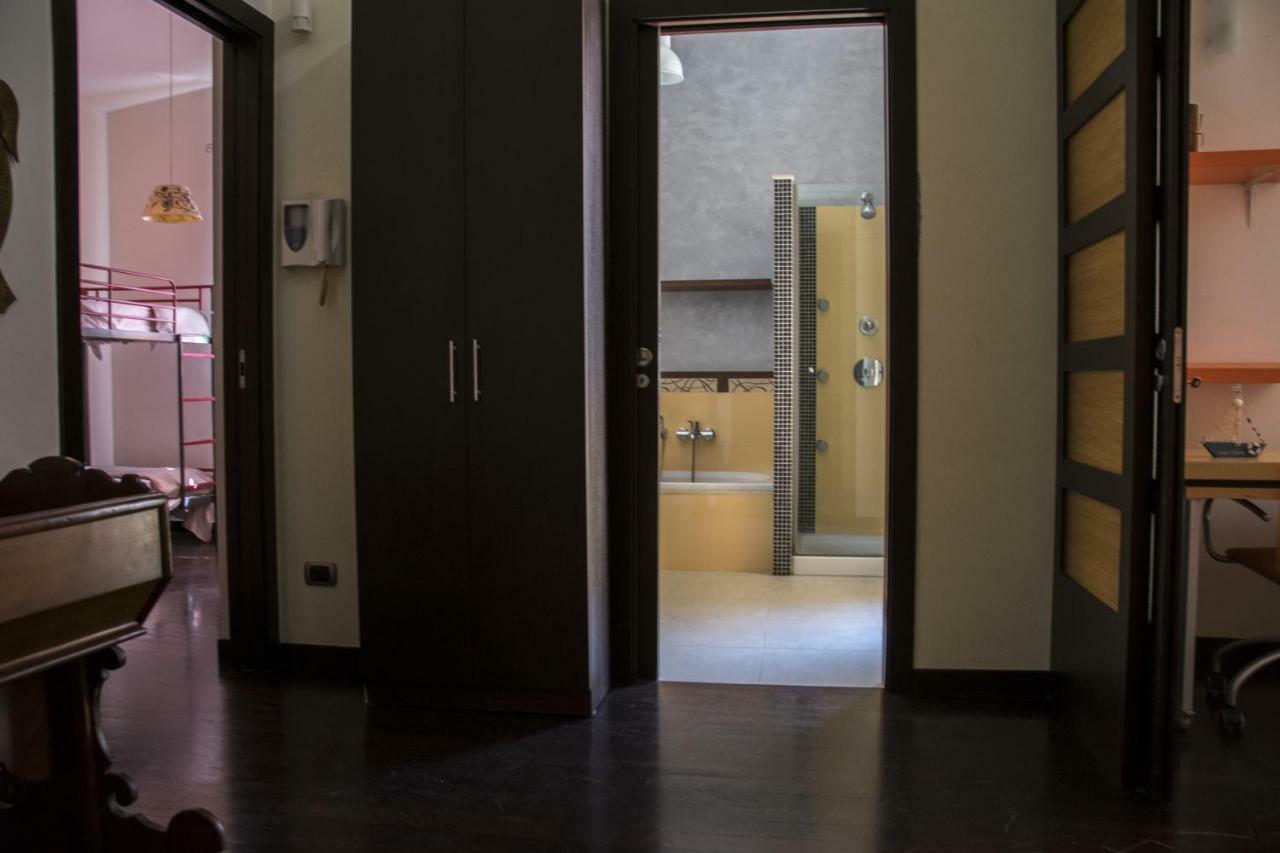 콘베르사노 Casa Domi B&B 외부 사진